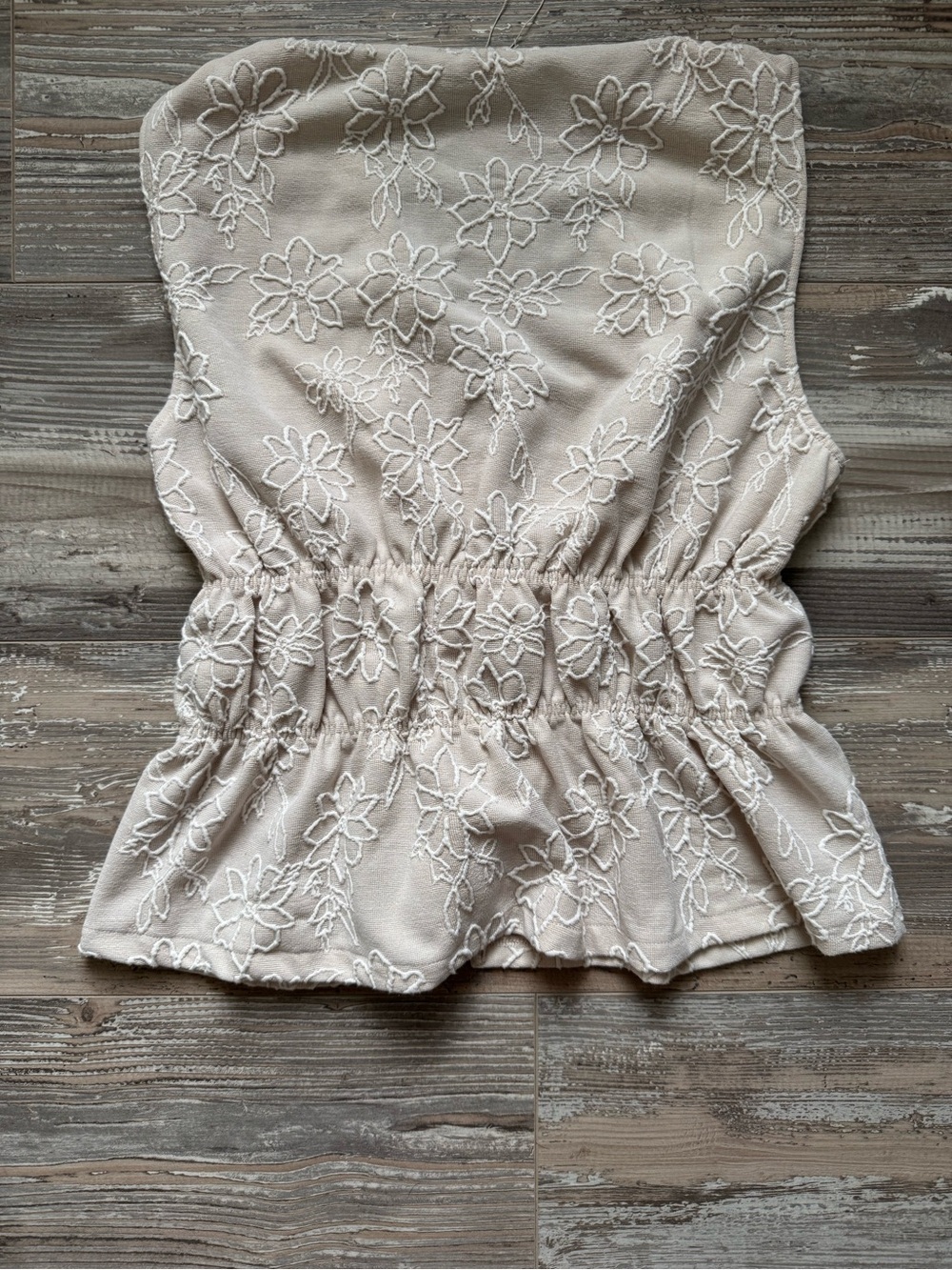 Women’s Like New Zara Floral Embroidered Sleeveless Tie Tip V Neck Medium - Picture 3 of 5